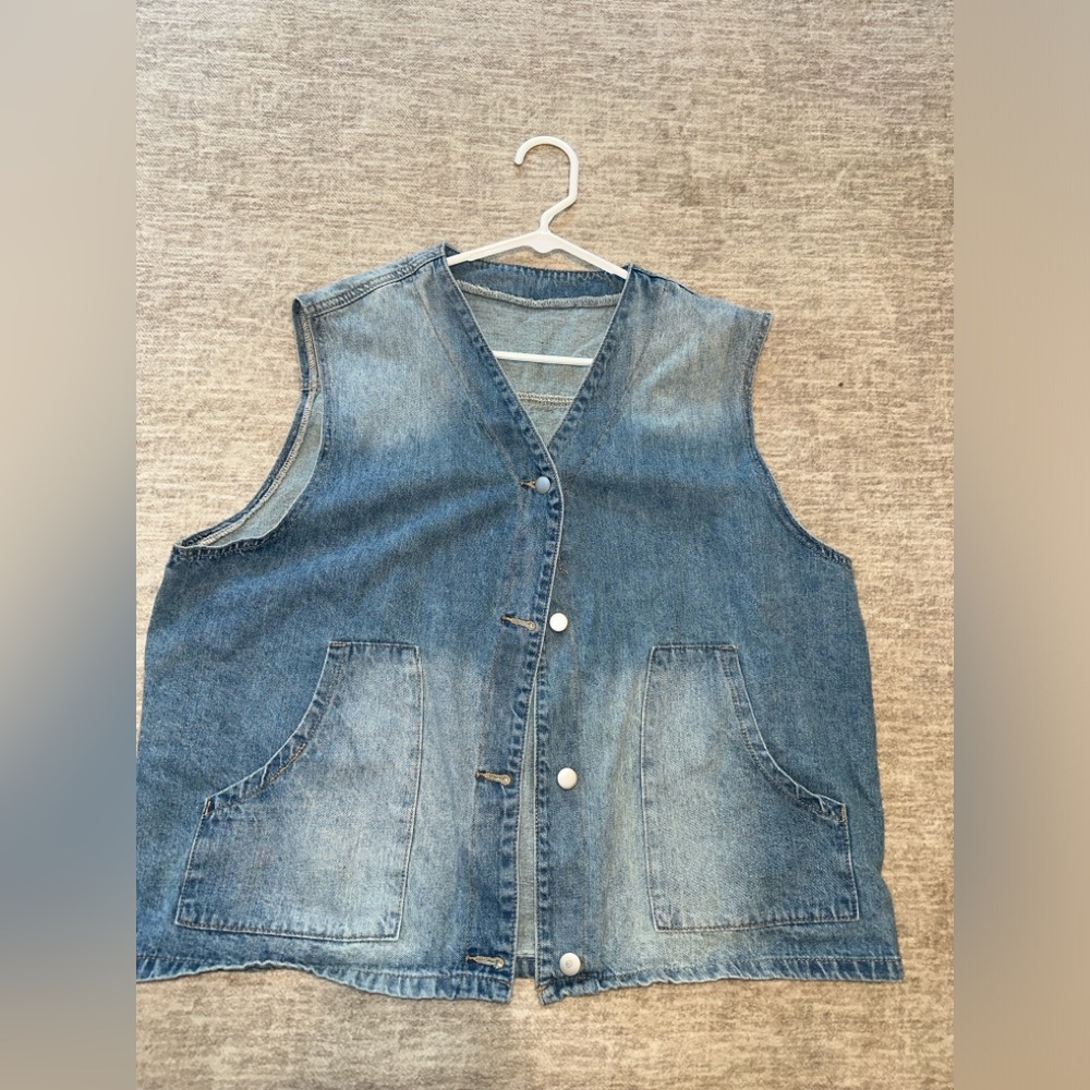 Oversized Jean vest ✨